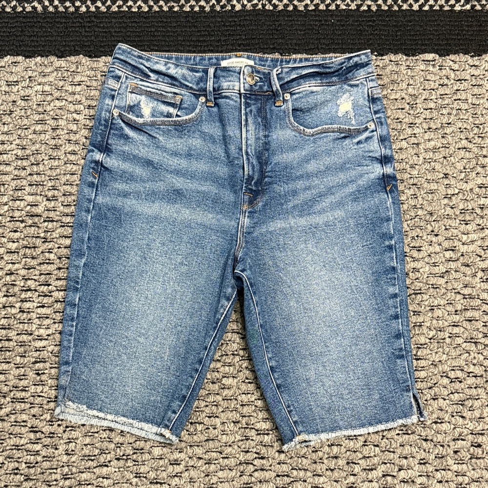 Good American Denim Bermuda Shorts Womens 32 Distressed Raw Hem Festival Casual